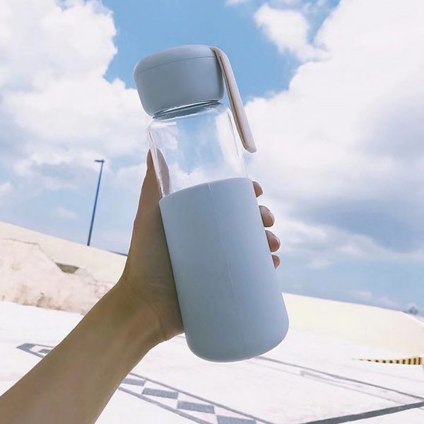 Бутылка для воды из стекла с силиконовым рукавом с логотипом
