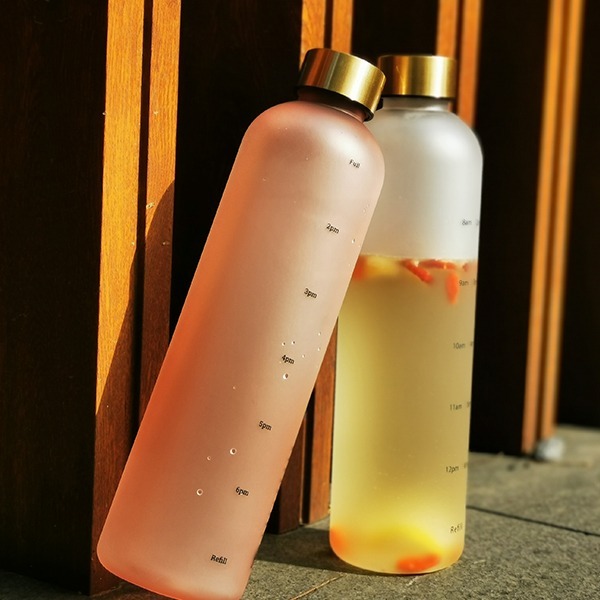 матовая бутылка для воды с логотипом